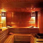 Brooks Hotel 4*