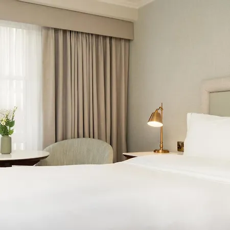 Ξενοδοχείο Brooks 4*