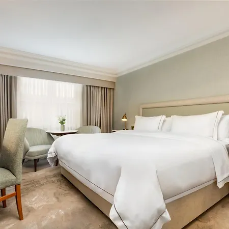 Brooks Ξενοδοχείο 4*