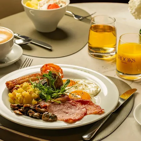 Hotel Brooks 4*